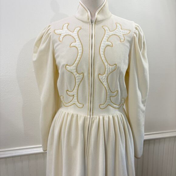 Oscar de la Renta Size 8 Robe Hollywood Regency Velour Fleece Embroidered Cream - Picture 12 of 13